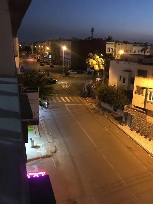 Bel Appartement Au Centre Ville, Internet Fibre, Canal Plus, Chaines Internationales Агадир