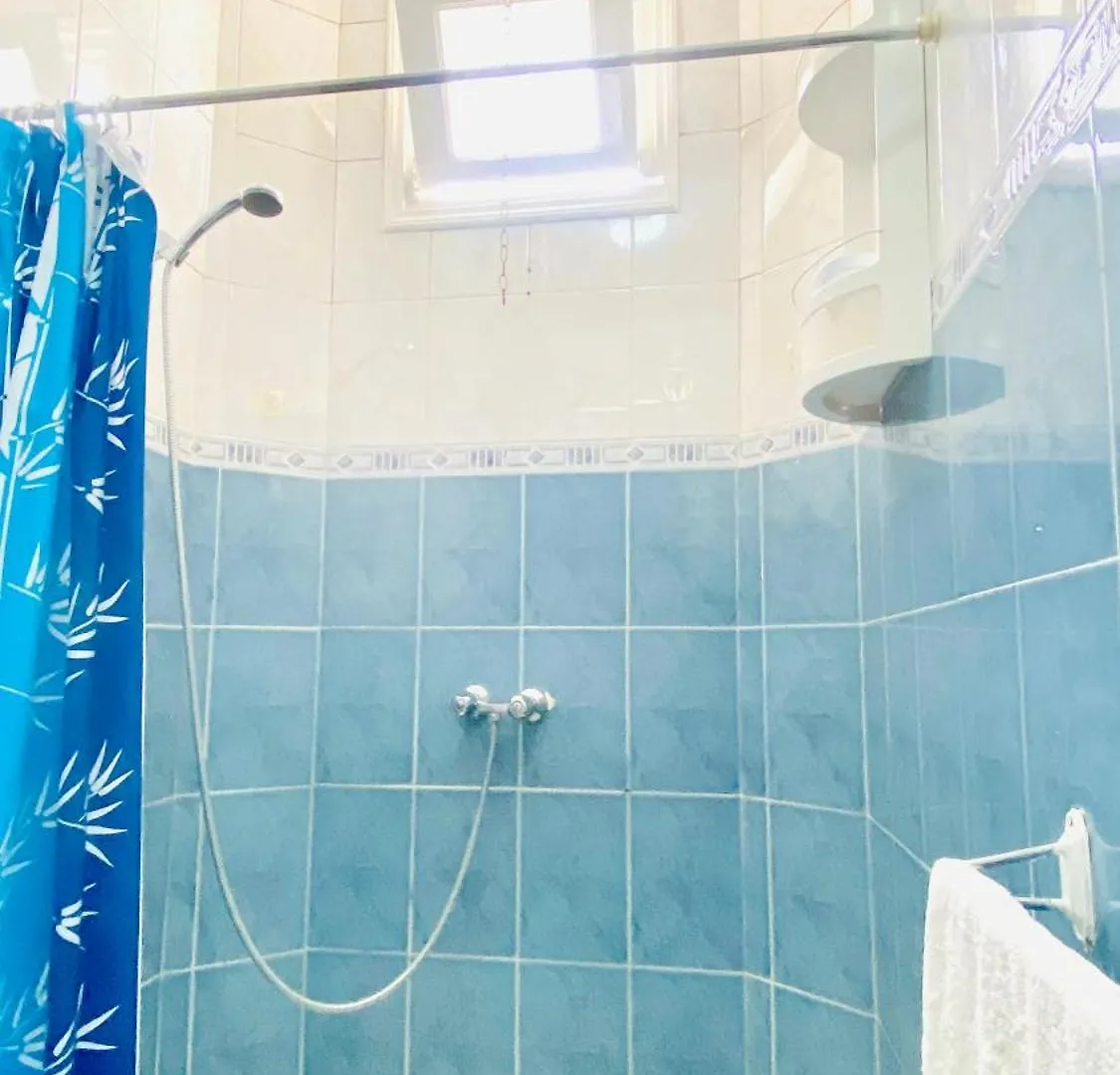 Bel Appartement Au Centre Ville, Internet Fibre, Canal Plus, Chaines Internationales Агадир