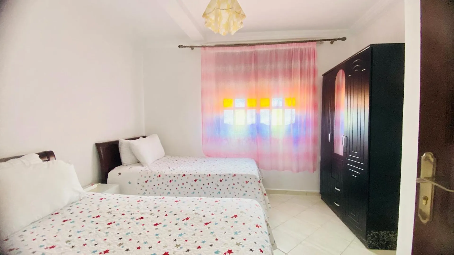 Bel Appartement Au Centre Ville, Internet Fibre, Canal Plus, Chaines Internationales Агадир