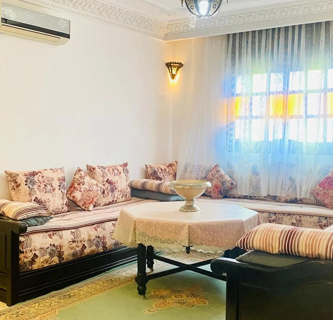 Bel Appartement Au Centre Ville, Internet Fibre, Canal Plus, Chaines Internationales Агадир
